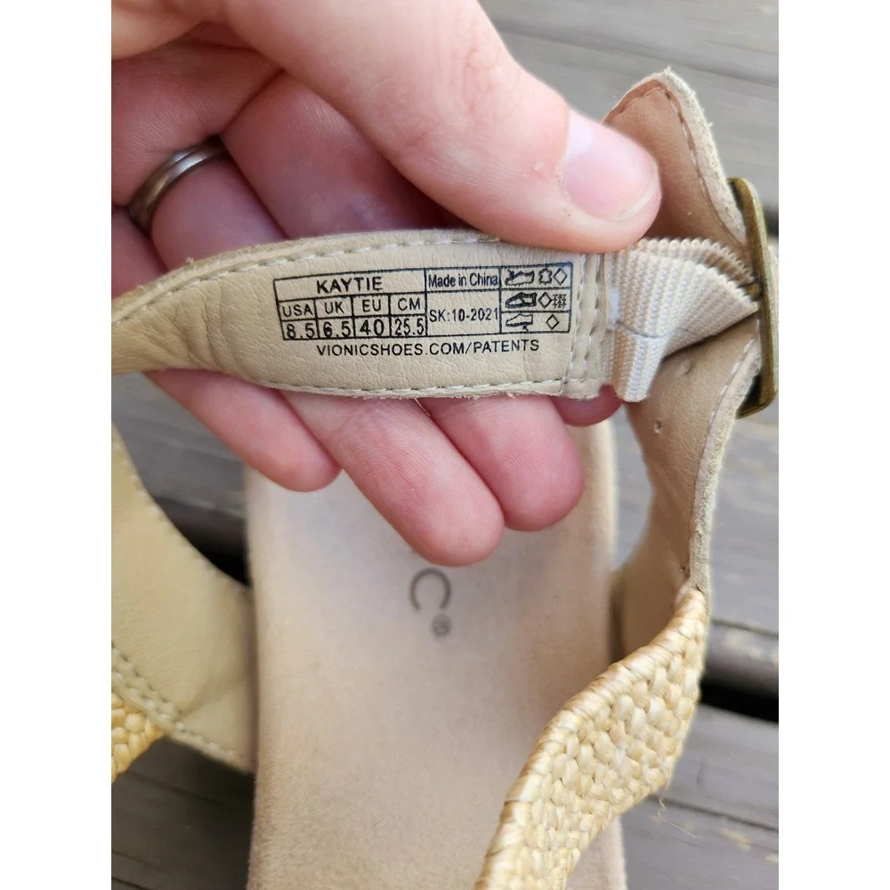 Vionic Kaytie Wedge Sandals Cream Leather Raffia Cork Slingback 8.5
